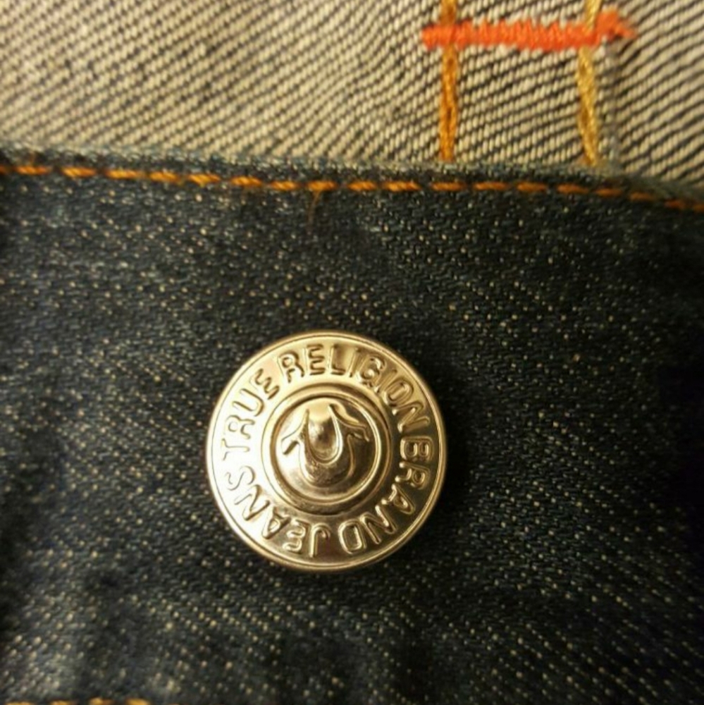 TRUE RELIGION JEANS SIZE 40